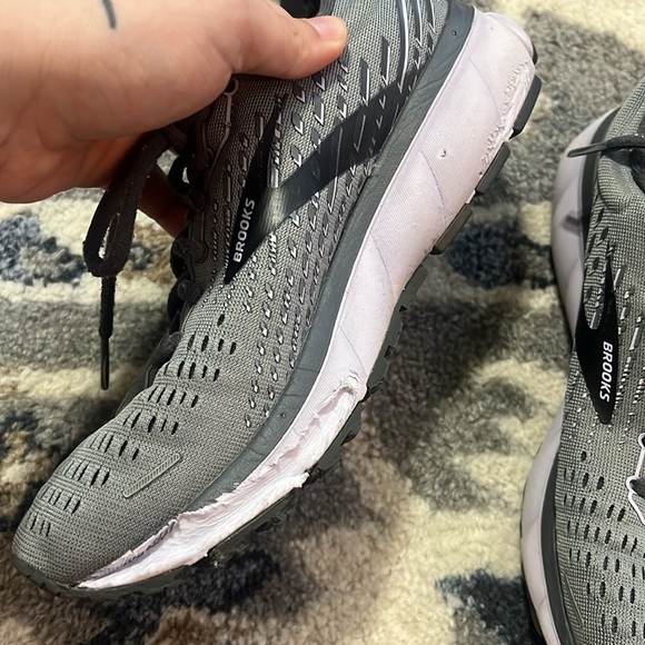 Brooks Ghost 13 size 7 womens - Picture 4 of 5